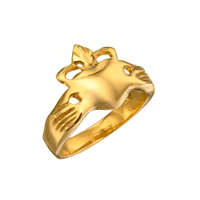 LOVE is love , and the Claddagh ring, with its rich history spanning centuries, represents three fundamental values: friendship, loyalty, and love. Loinnir Jewellery's Gold Vermeil Uni-sex Claddagh Ring caters to everyone. The intricate crown design features fish-fin-like details that pay homage to the fishing village on the outskirts of Galway City, which was once known as Claddagh.
